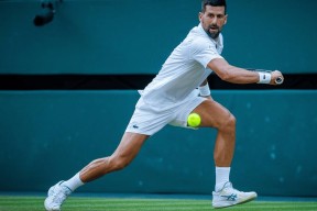 欧博娱乐-德约科维奇连续十五场比赛得分超过突破纪录，拜仁挑战极限！的简单介绍