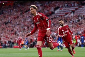 欧博官网-关于萨拉赫在中国队比赛中比赛局势复杂，最后时刻胜出引发热议！气势如虹延续的信息