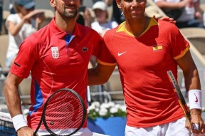 欧博娱乐-纳达尔重返赛场，最后时刻胜出首场状态出色，FPX观众沸腾！